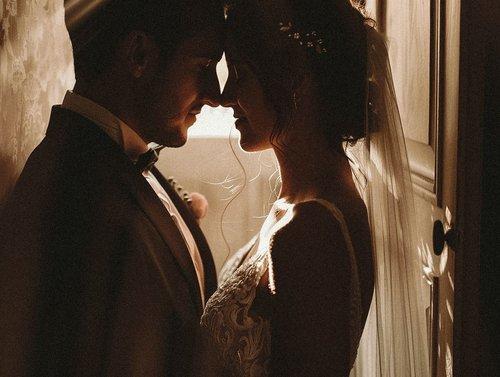 mobile - carousel-hero-element image-1