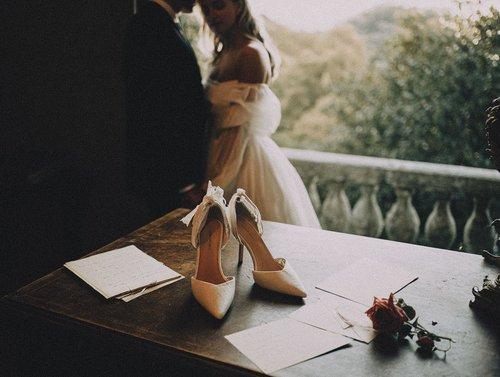 mobile - carousel-hero-element image-6